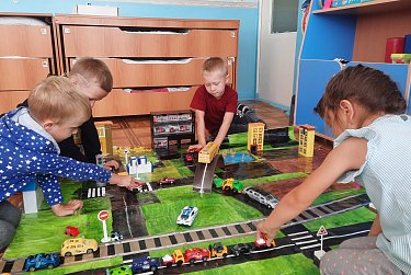 Школы, детские сады меняют облик